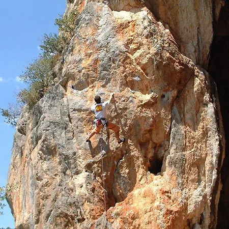 Sardegna Meravigliosa Oda ve Kahvaltı Villamassargia